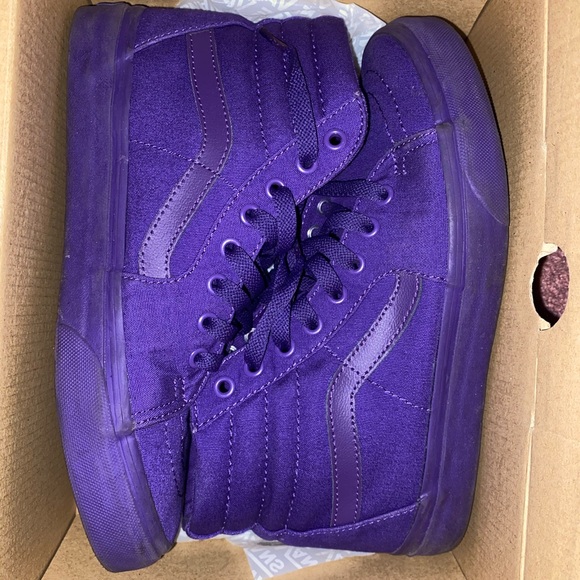 Vans Shoes - Womens hightop Vans